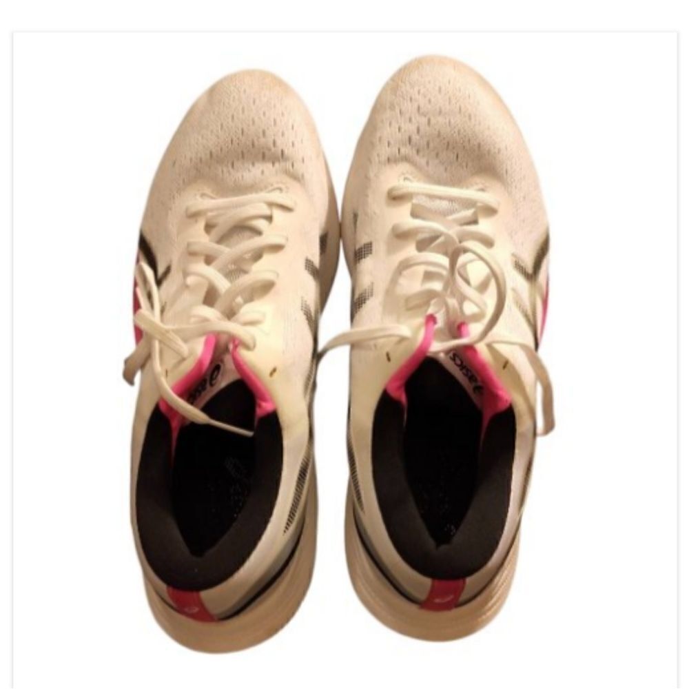 Asics Gel-pulse 13 Amplifoam(slightly discolored at top)